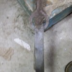 68-71 Front  Door window regulator - Image 4