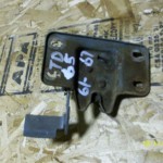 61-67 Hood latch - Image 2