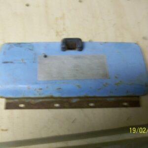 61-68 Glove box door