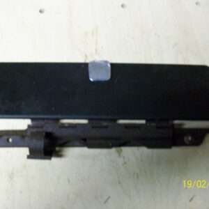 69-71 Glove box door