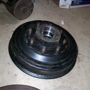 61-71 W200 Front hubs and drums