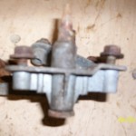 69-71 Wiper pivots - Image 2