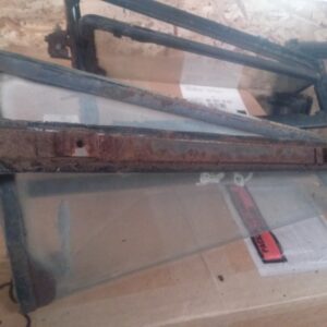 61 ONLY Right Vent Window Assembly