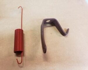 67-71 NEW Carb return spring and bracket 318
