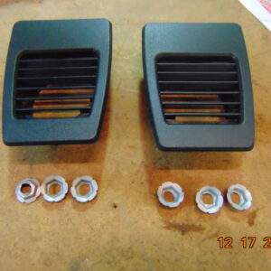 69-71 Defroster vents NEW