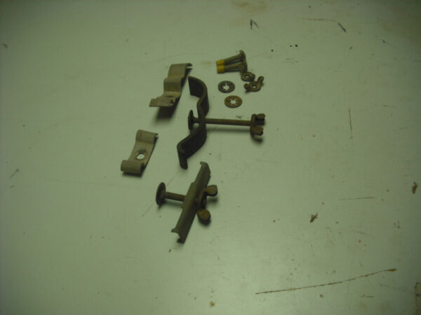 70-71  100/200 Jack and handle hold down brackets