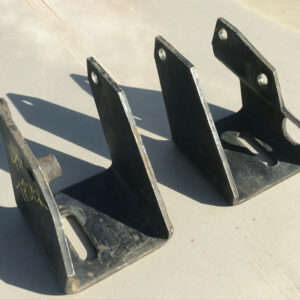 383 400 440 Engine mount brackets 72-93 4x4 ONLY